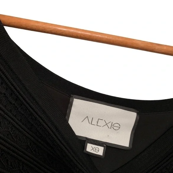 Alexis Sheira midi dress - Picture 5 of 6